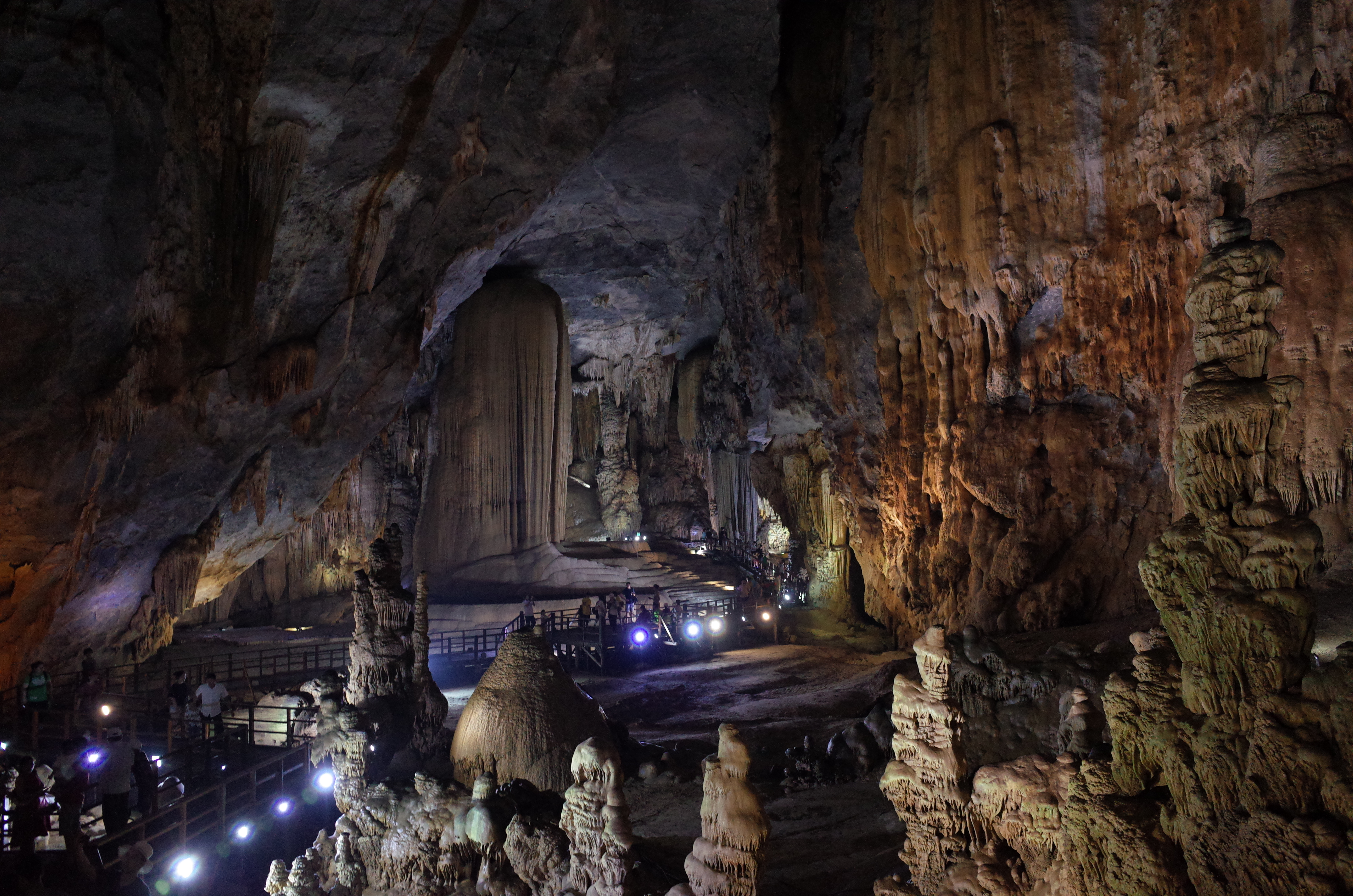 Phong Nha Paradise Cave